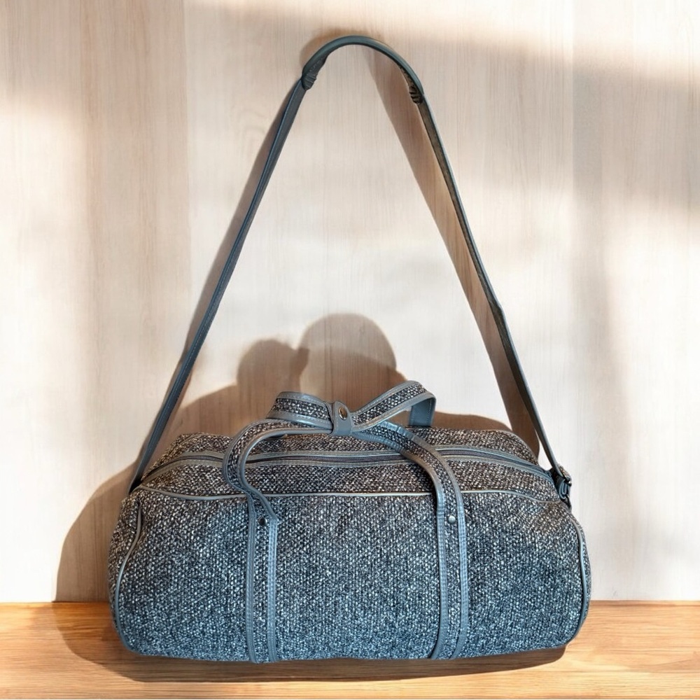 Oscar de la Renta Black & Gray Tweed 20” duffle travel bag. EUC - Picture 7 of 16